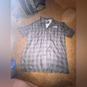 Men’s Fisherman plaid Shirt! Size M